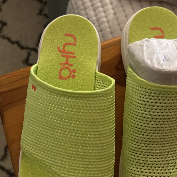 Ryka Knit Toe Loop Slide Sandals - Daquiri Green - Picture 6 of 9